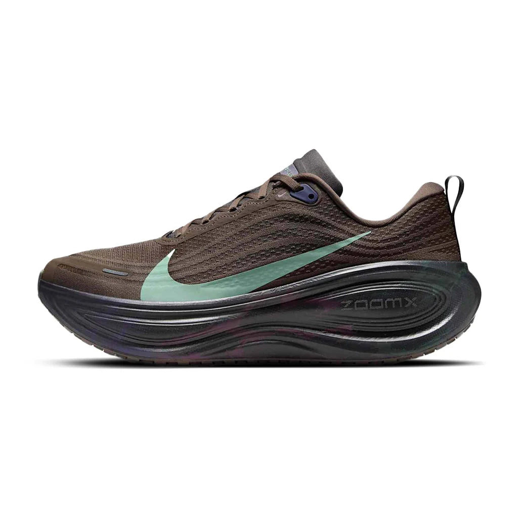 NIKE VOMERO PLUS IRONSTONE DARK RAISIN QUARTZ PATINA