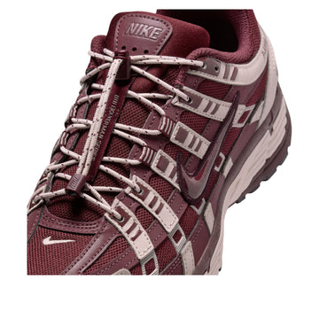 NIKE P-6000 SILT RED BURGUNDY CRUSH W — Stock