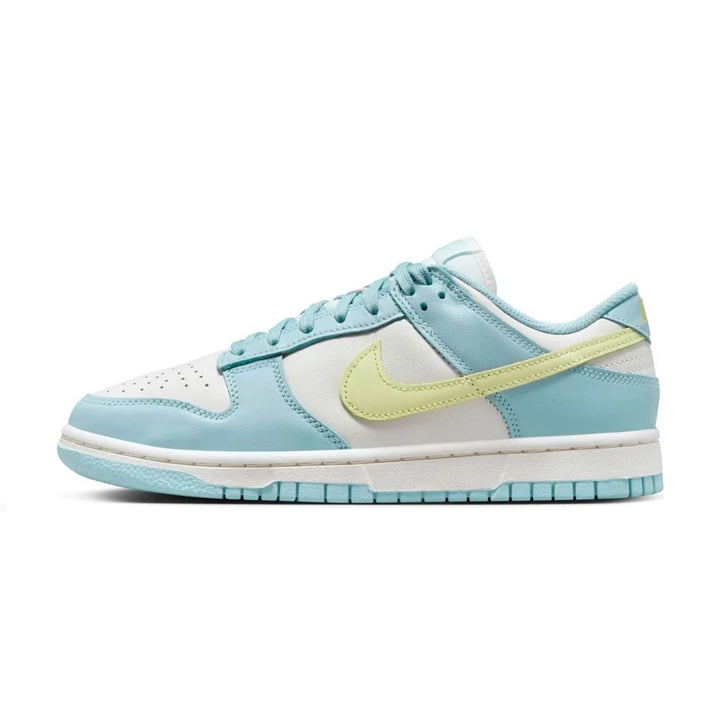 NIKE DUNK LOW &