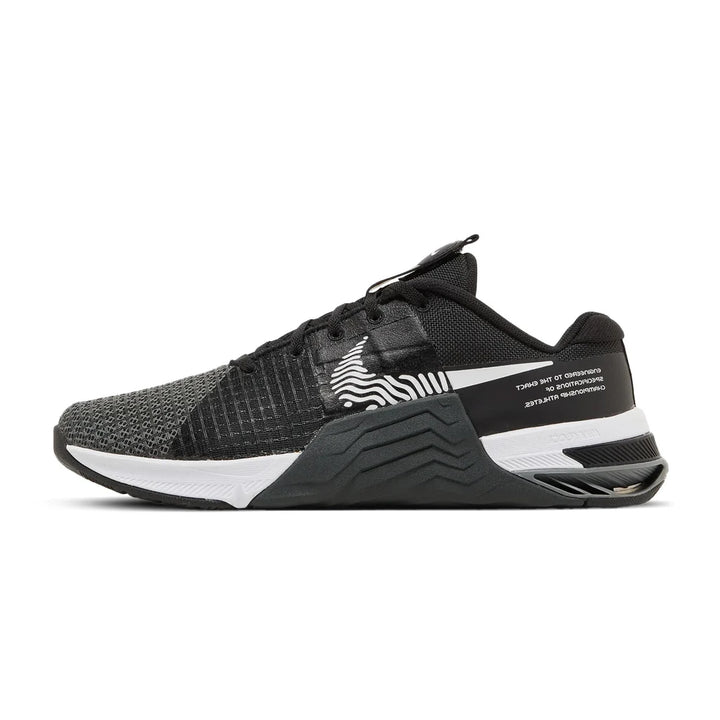 NIKE METCON 8 BLACK WHITE