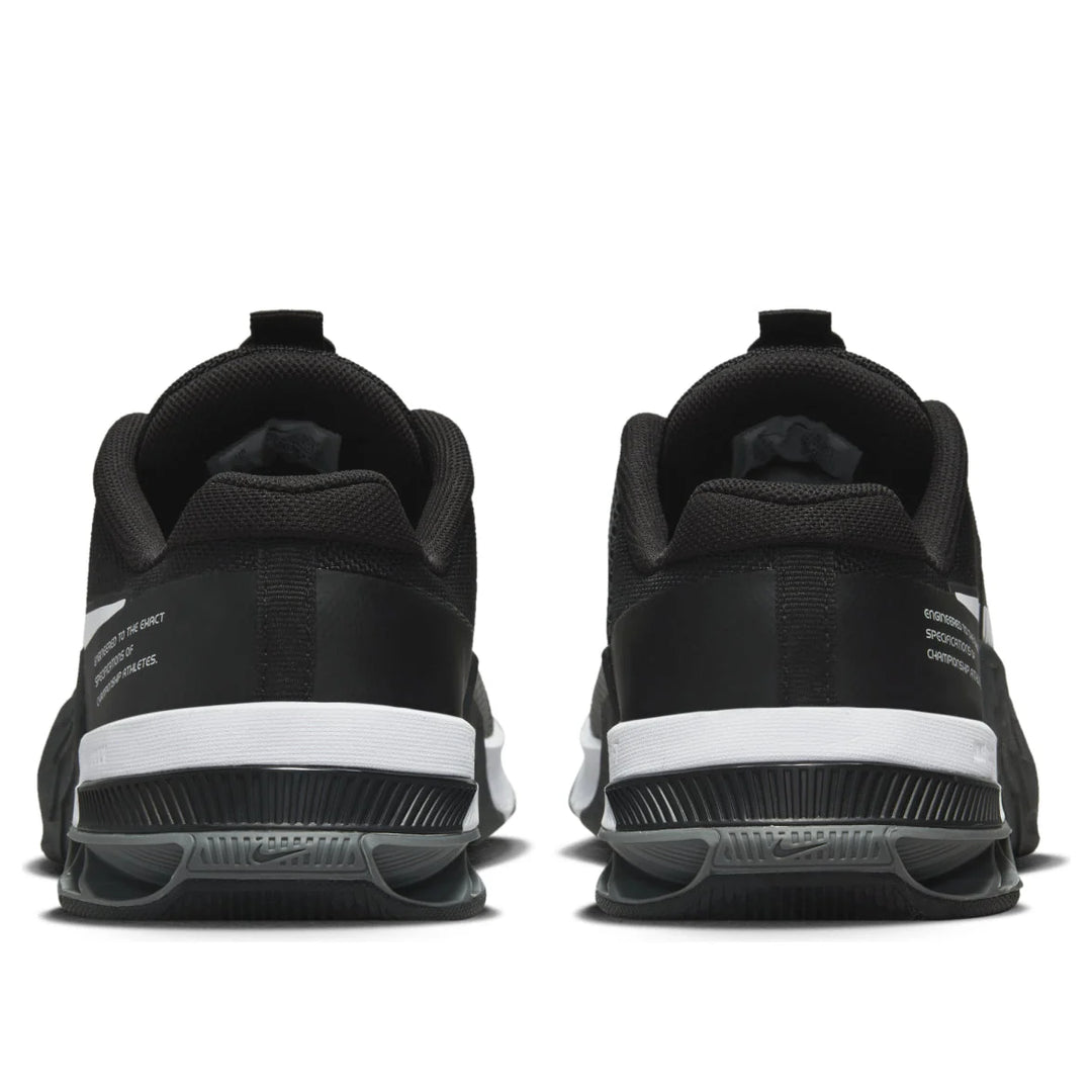 NIKE METCON 8 BLACK WHITE