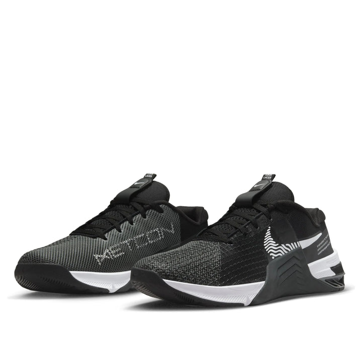 NIKE METCON 8 BLACK WHITE