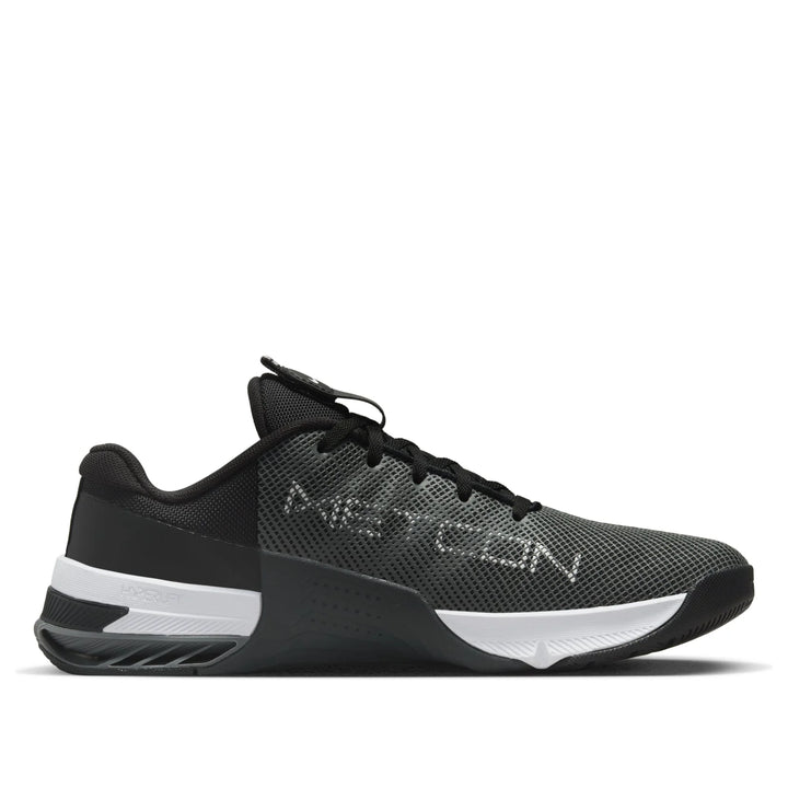 NIKE METCON 8 BLACK WHITE