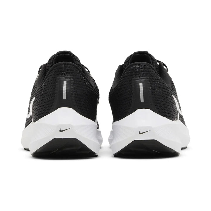 NIKE AIR ZOOM PEGASUS 40 BLACK WHITE