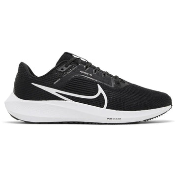 NIKE AIR ZOOM PEGASUS 40 BLACK WHITE — Stock