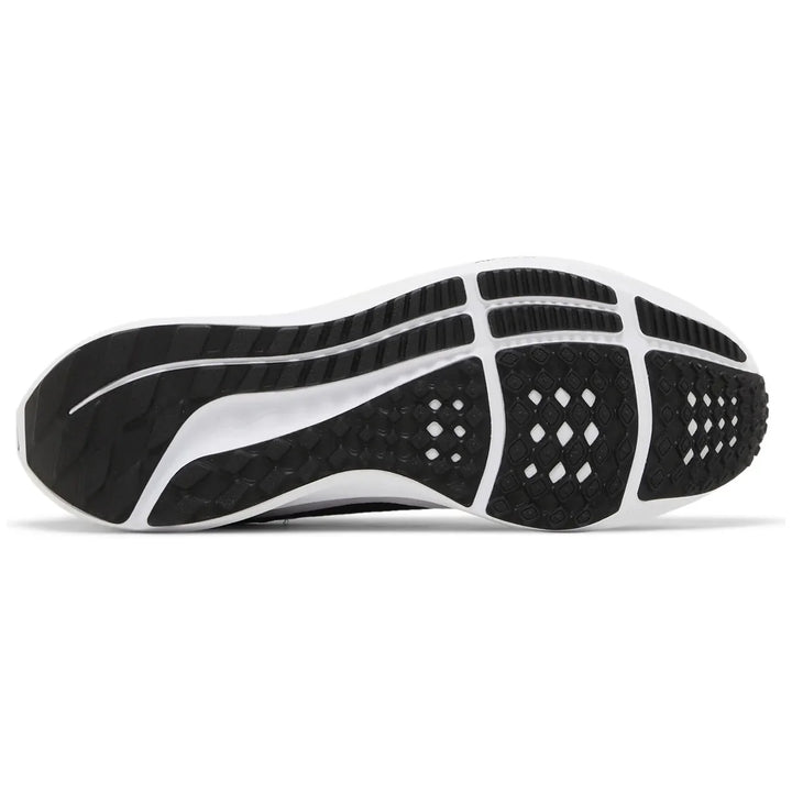 NIKE AIR ZOOM PEGASUS 40 BLACK WHITE