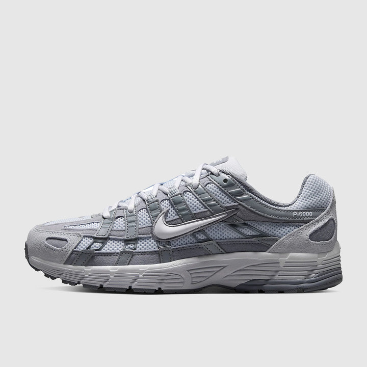 NIKE P-6000 FOOTBALL GREY STEALTH WHITE