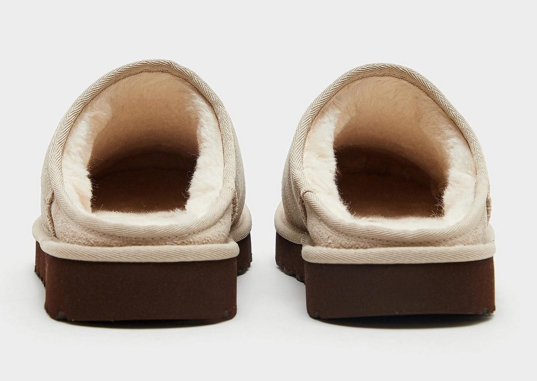 UGG CLASSIC SLIP ON BEIGE