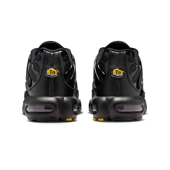 NIKE AIR MAX PLUS BLACK PENCIL POINT TEAM CRIMSON