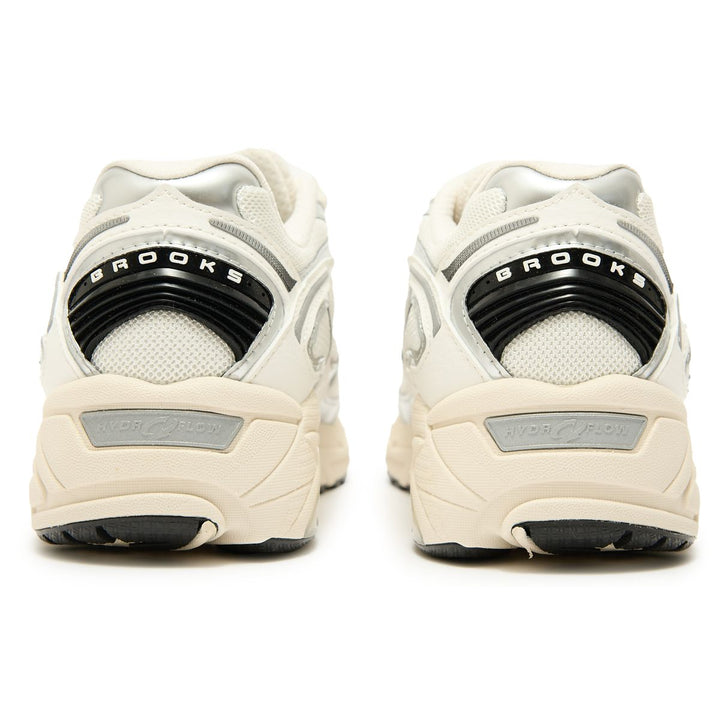 BROOKS ADRENALINE GTS 4 COCONUT MILK SILVER