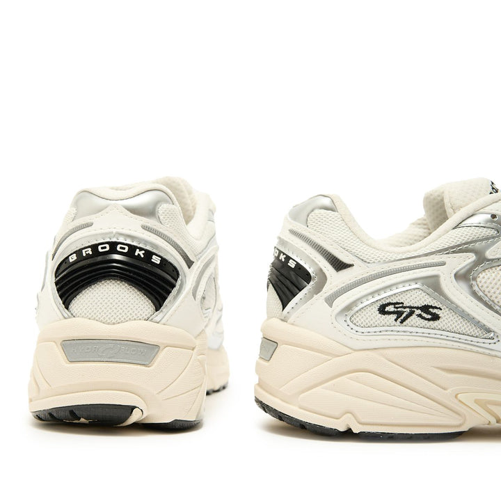 BROOKS ADRENALINE GTS 4 COCONUT MILK SILVER