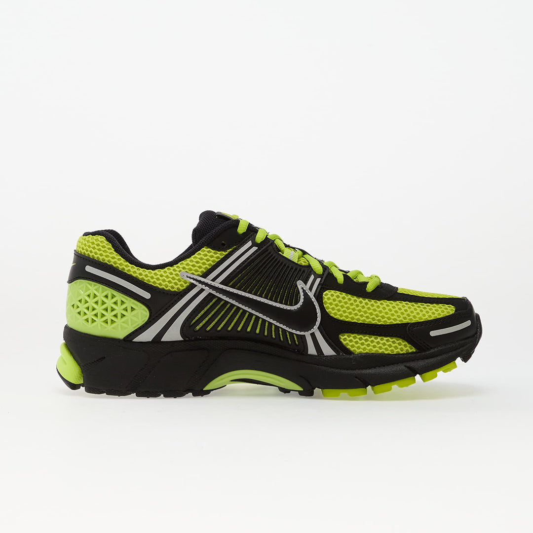 NIKE ZOOM VOMERO 5 BLACK/ CYBER-MTLC PLATINUM-BRIGHT CACTUS