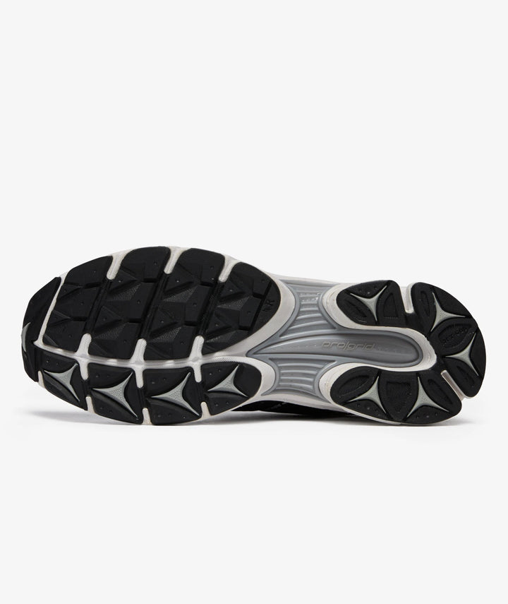 SAUCONY PROGRID TRIUMPH 4 WHITE