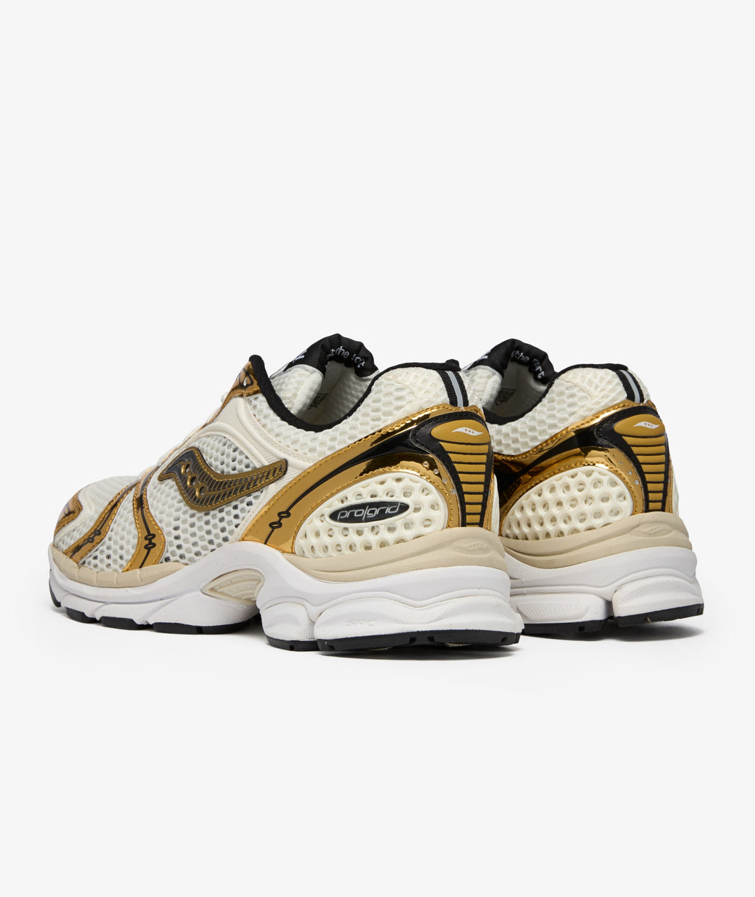 SAUCONY PROGRID TRIUMPH 4 EGRET BLACK