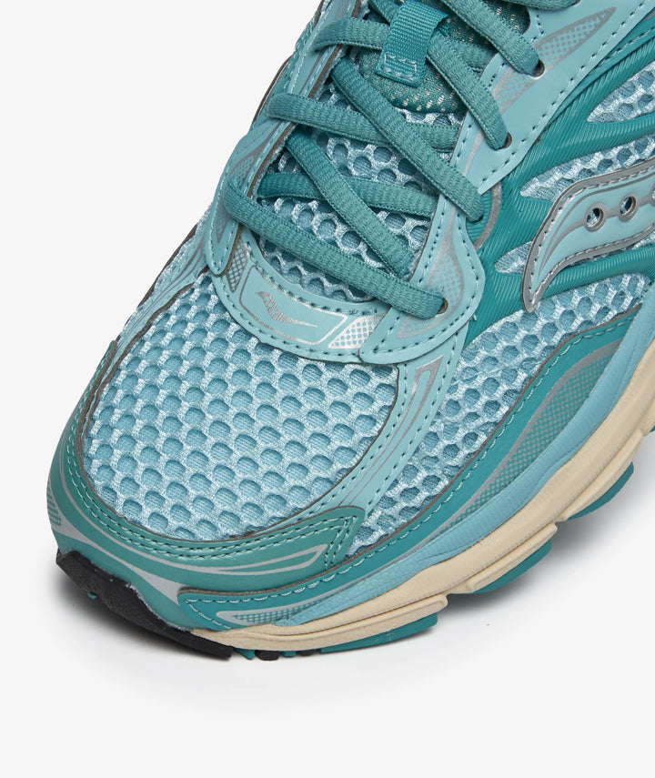 SAUCONY PROGRID OMNI 9 GULF EGGSHELL