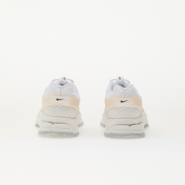 NIKE ZOOM VOMERO ROAM WHITE/ WHITE-SUMMIT WHITE-PHANTOM