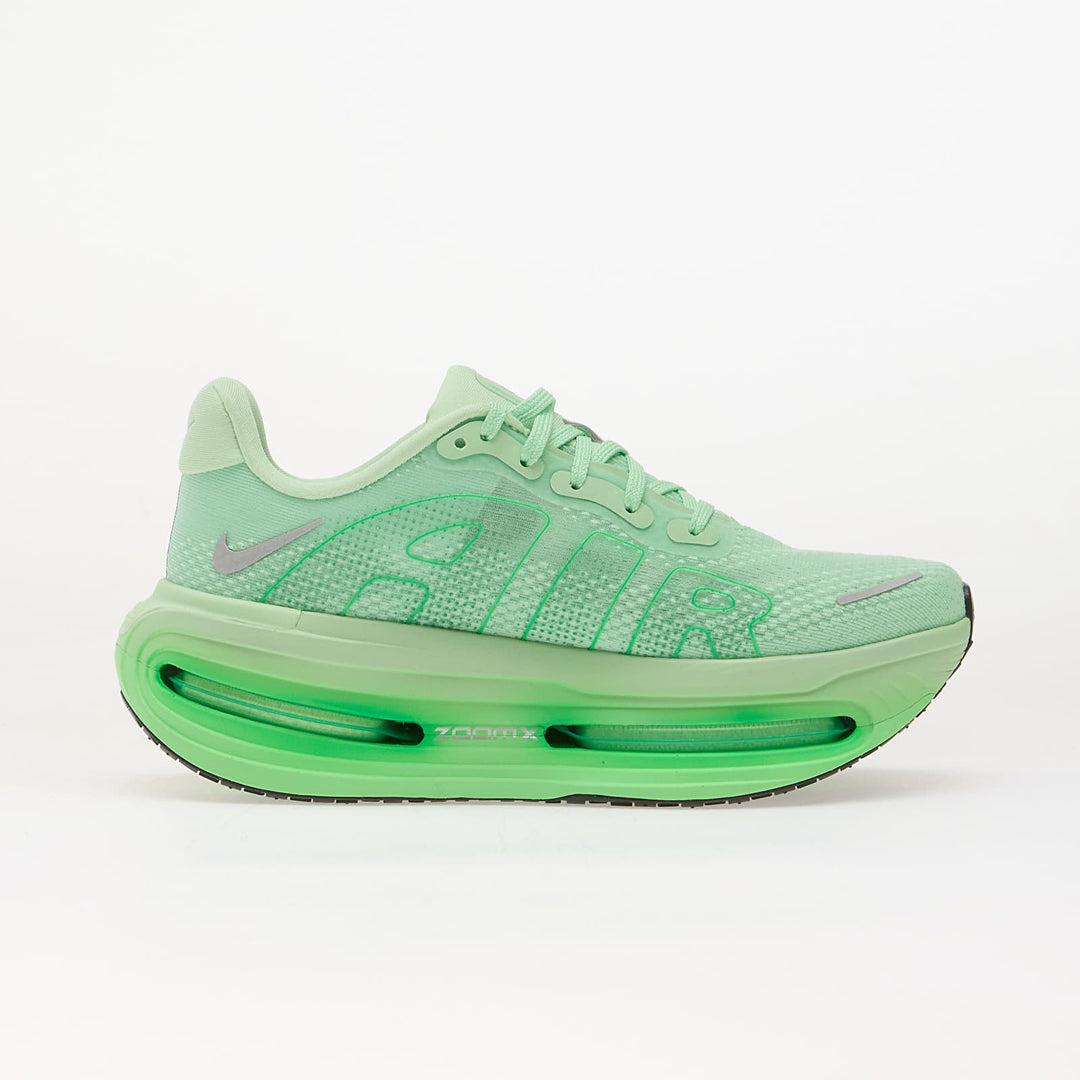 NIKE VOMERO PREMIUM CUCUMBER CALM/ METALLIC SILVER