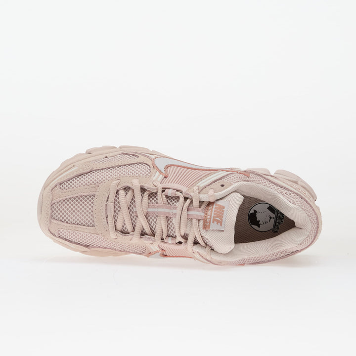 NIKE ZOOM VOMERO 5 SILT RED/ VAST GREY-RED STARDUST