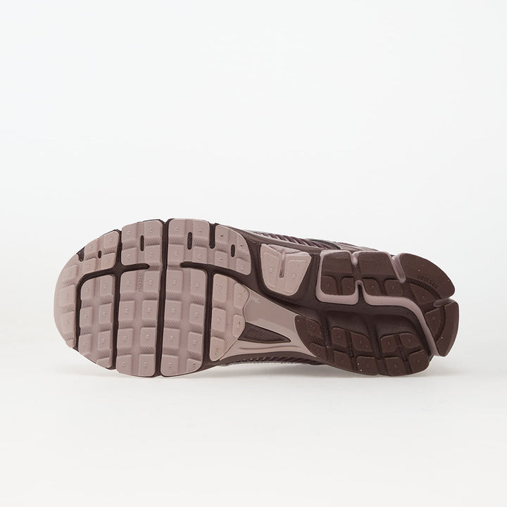 NIKE W ZOOM VOMERO 5 TATTOO/ PARTICLE ROSE-PARTICLE ROSE