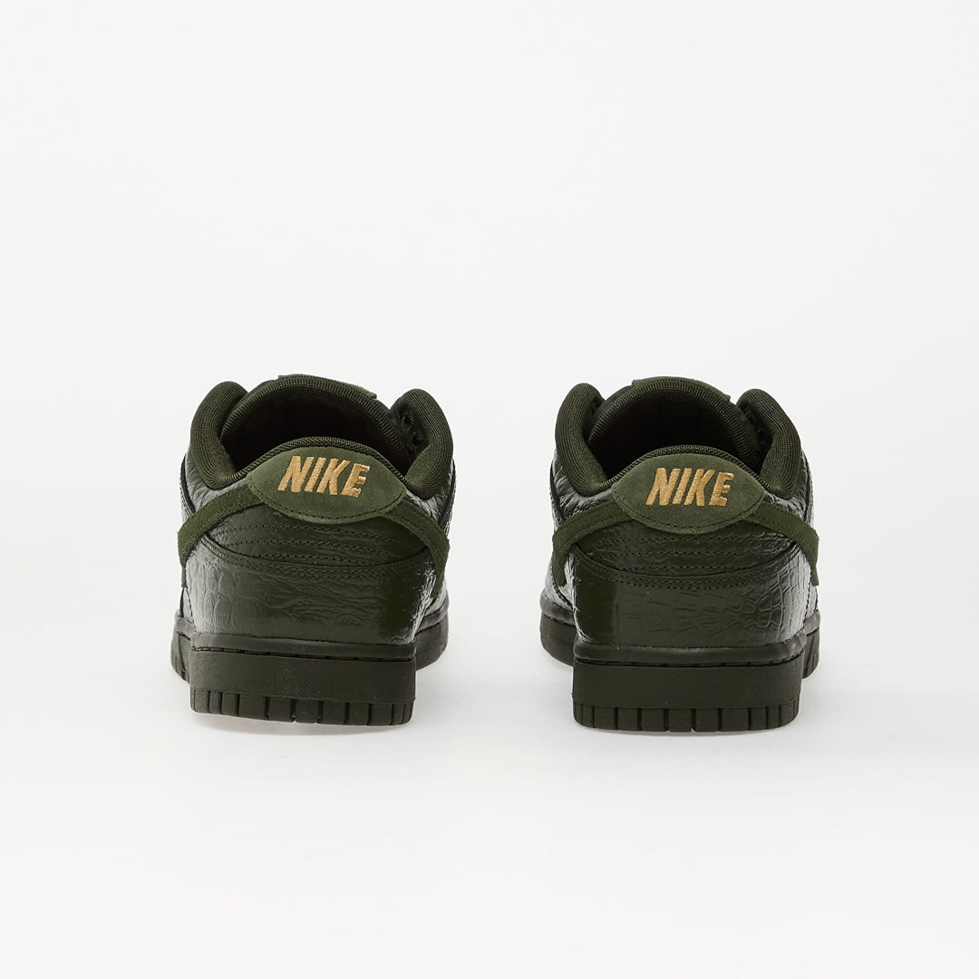 NIKE DUNK LOW CARBON GREEN/ CARBON GREEN-METALLIC GOLD