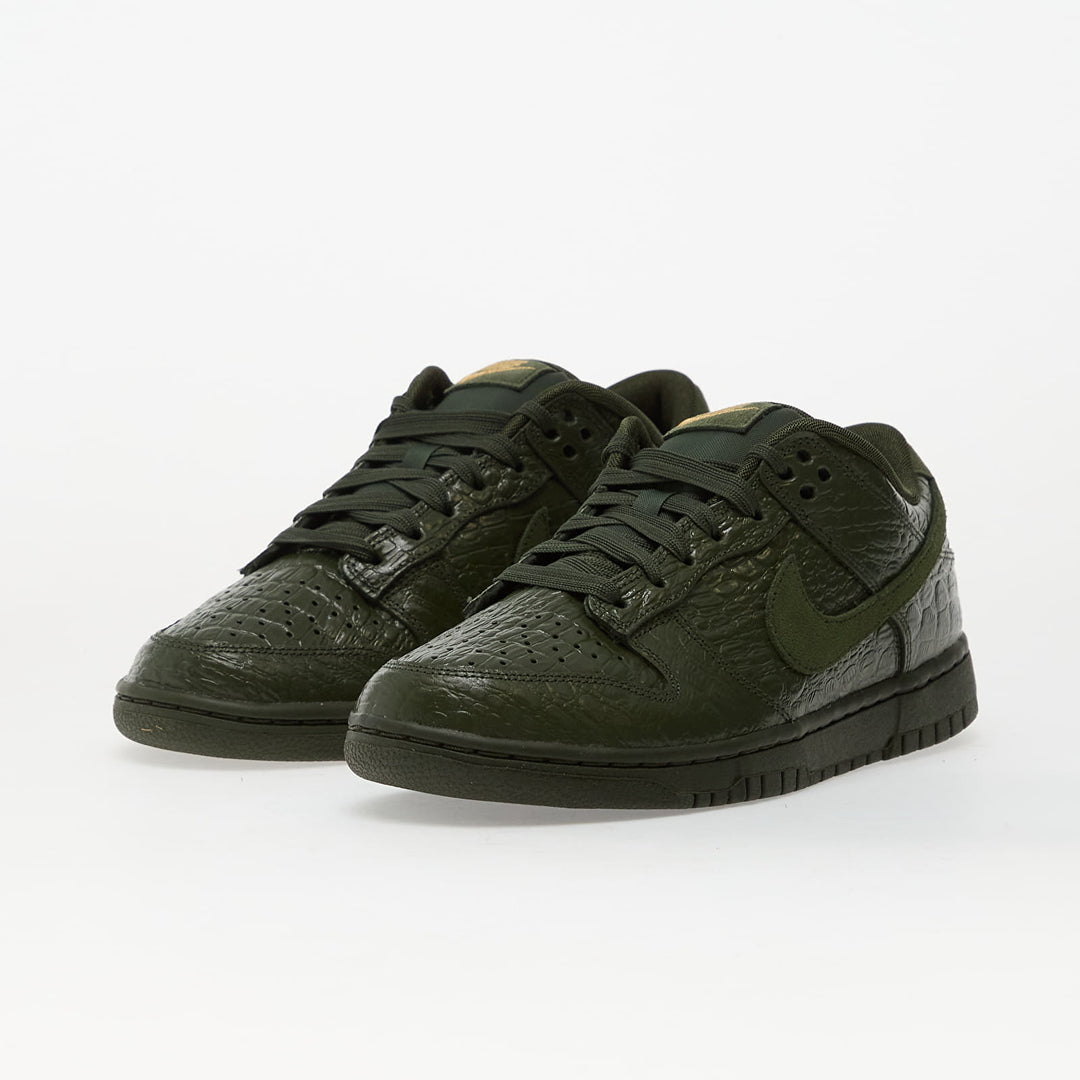 NIKE DUNK LOW CARBON GREEN/ CARBON GREEN-METALLIC GOLD
