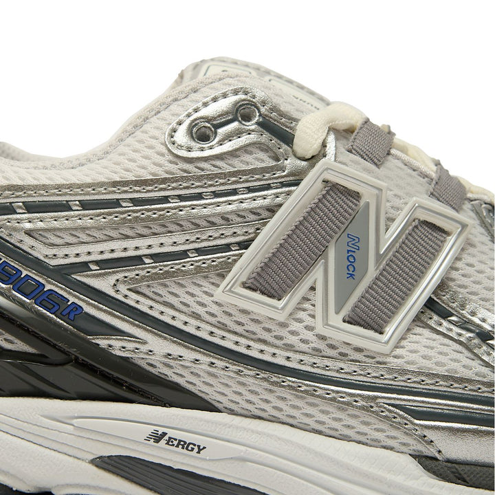 NEW BALANCE 1906R WHITE METALLIC