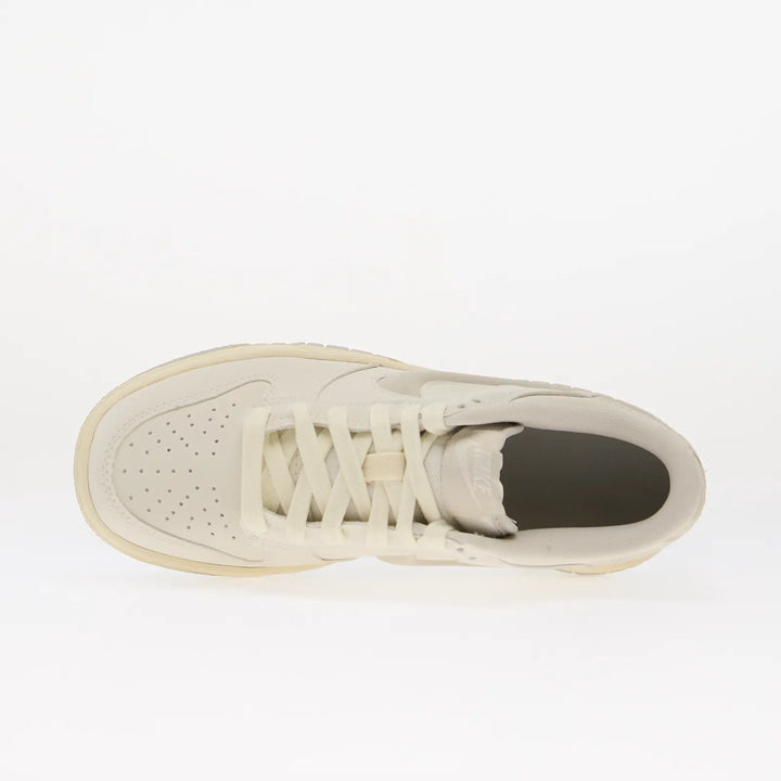 NIKE DUNK LOW LV8 KIDS SAIL/ LIGHT BONE/ COCONUT MILK