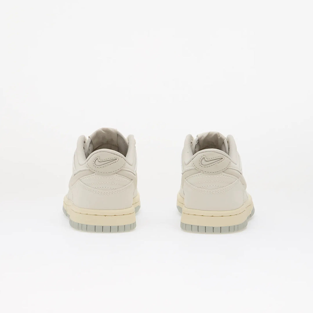 NIKE DUNK LOW LV8 KIDS SAIL/ LIGHT BONE/ COCONUT MILK