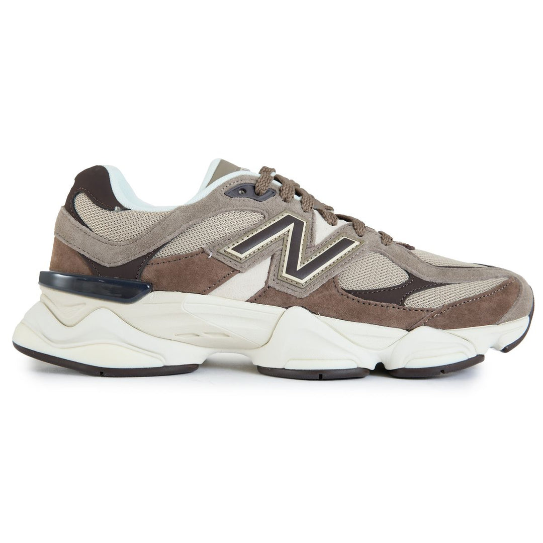 NEW BALANCE 9060 BROWN
