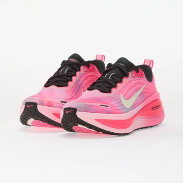 NIKE W VOMERO PLUS PEARL PINK/ SUMMIT WHITE-PINK GLOW — Stock