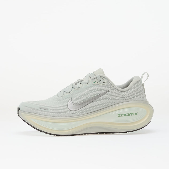NIKE VOMERO PLUS LIGHT SILVER/ METALLIC SILVER