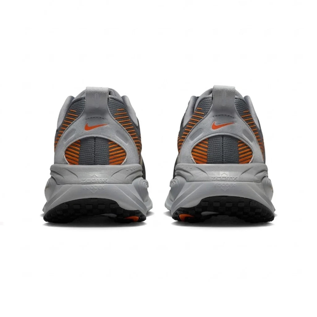 NIKE VOMERO 18 COOL GREY SAFETY ORANGE WOLF GREY BLACK