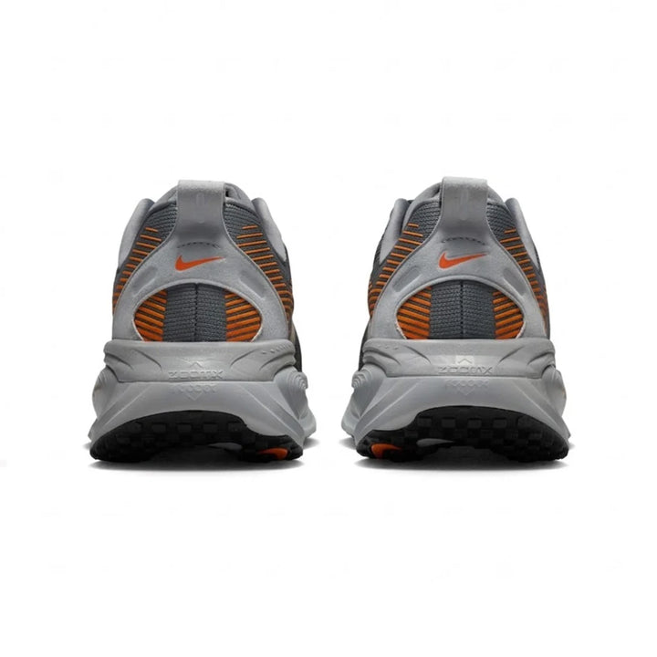 NIKE VOMERO 18 COOL GREY SAFETY ORANGE WOLF GREY BLACK