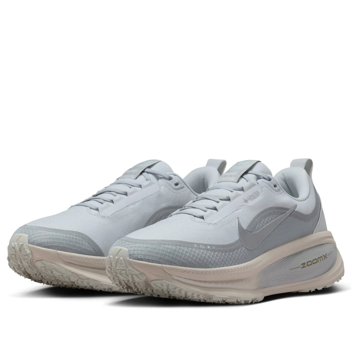 NIKE VOMERO 18 GORE-TEX PURE PLATINUM LIGHT PUMICE
