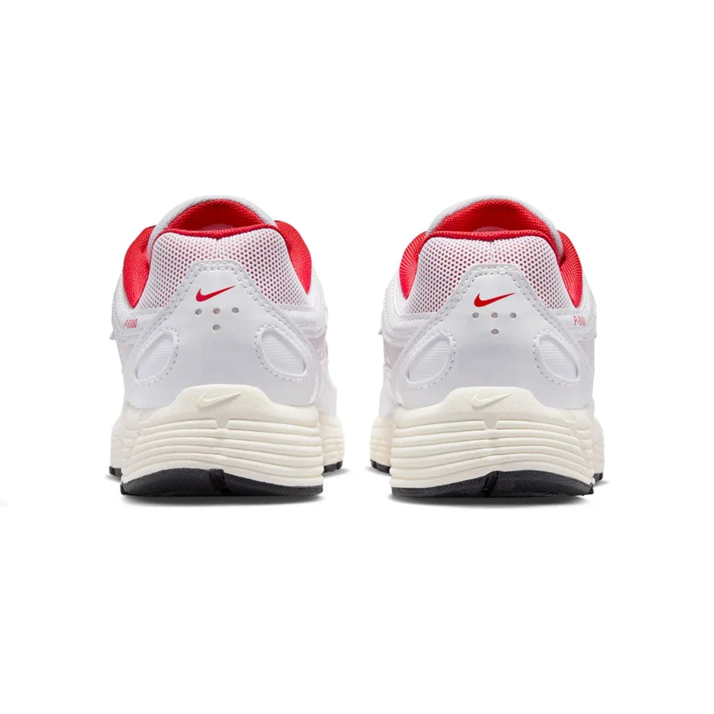 NIKE P-6000 WHITE UNIVERSITY RED SAIL BLACK