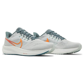 NIKE AIR ZOOM PEGASUS 39 PURE PLATINUM TOTAL ORANGE — Stock