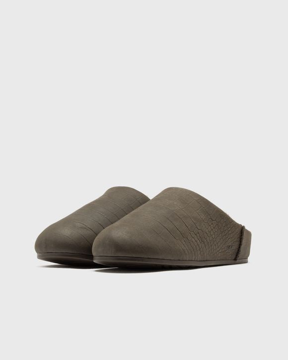 UGG W ELEA EMBOSSED SLIP-ON DENSE SMOKE