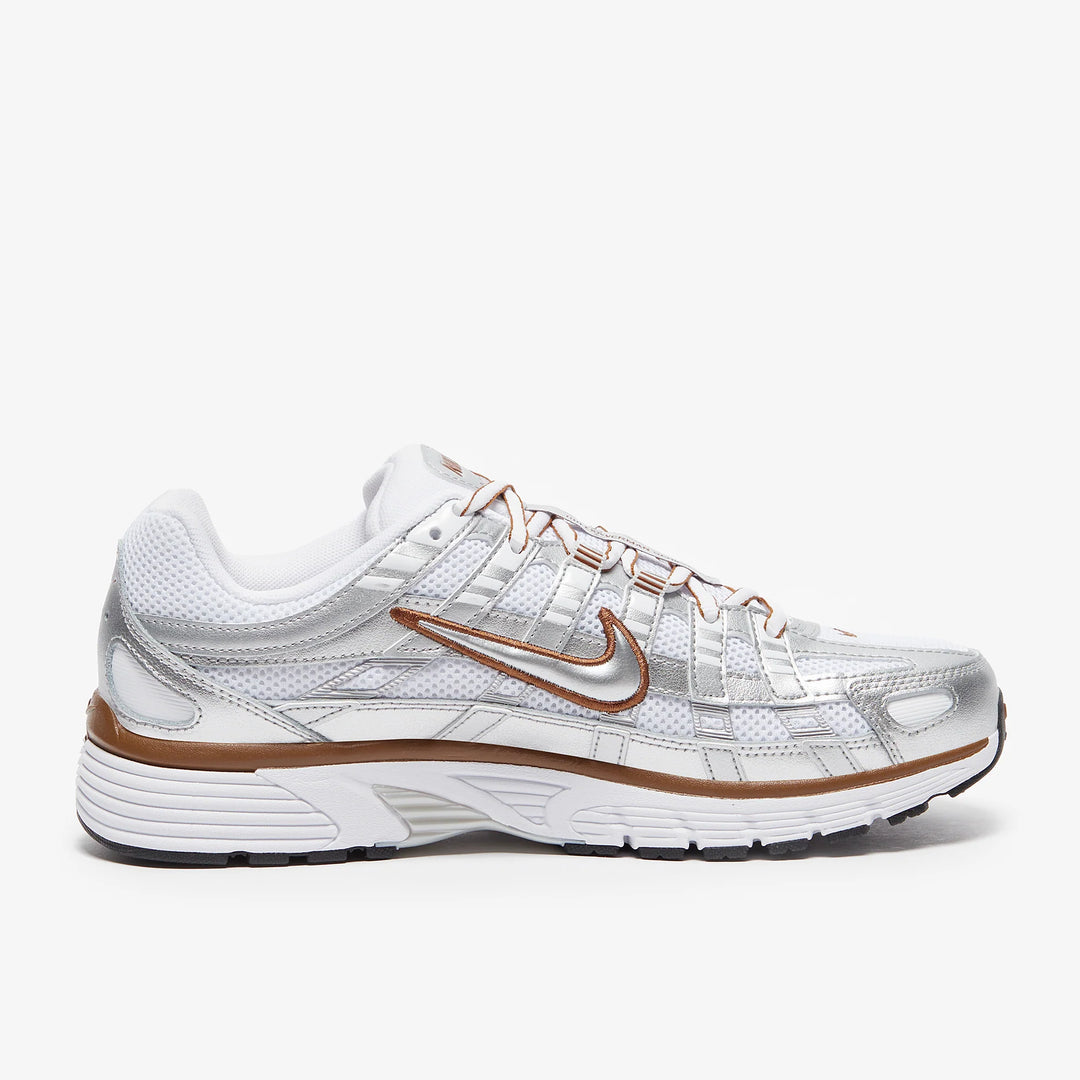 NIKE P-6000 WHITE METALLIC SILVER LT BRITISH TAN