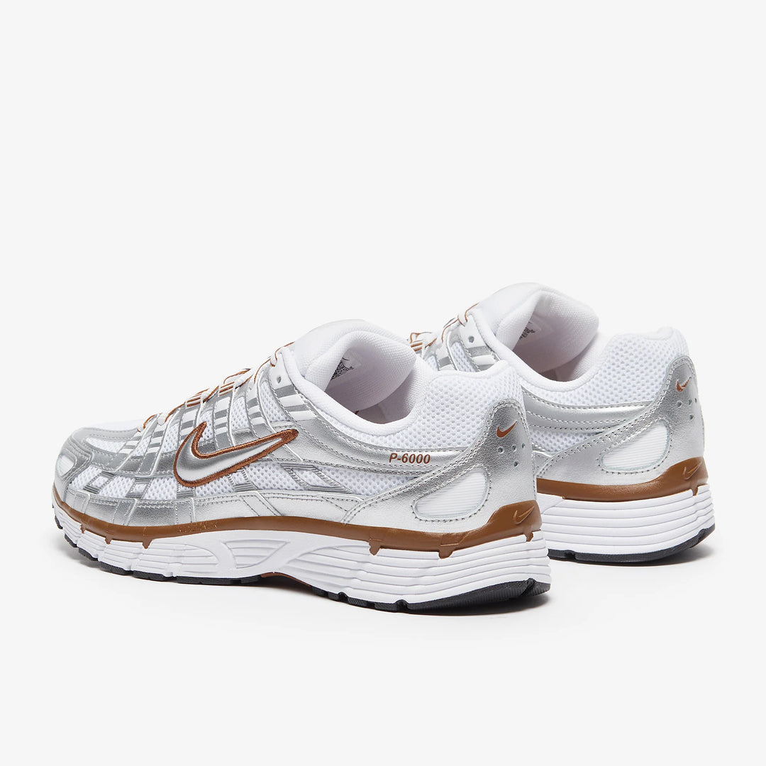 NIKE P-6000 WHITE METALLIC SILVER LT BRITISH TAN