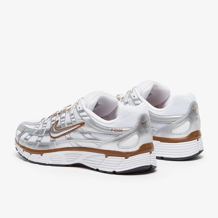 NIKE P-6000 WHITE METALLIC SILVER LT BRITISH TAN