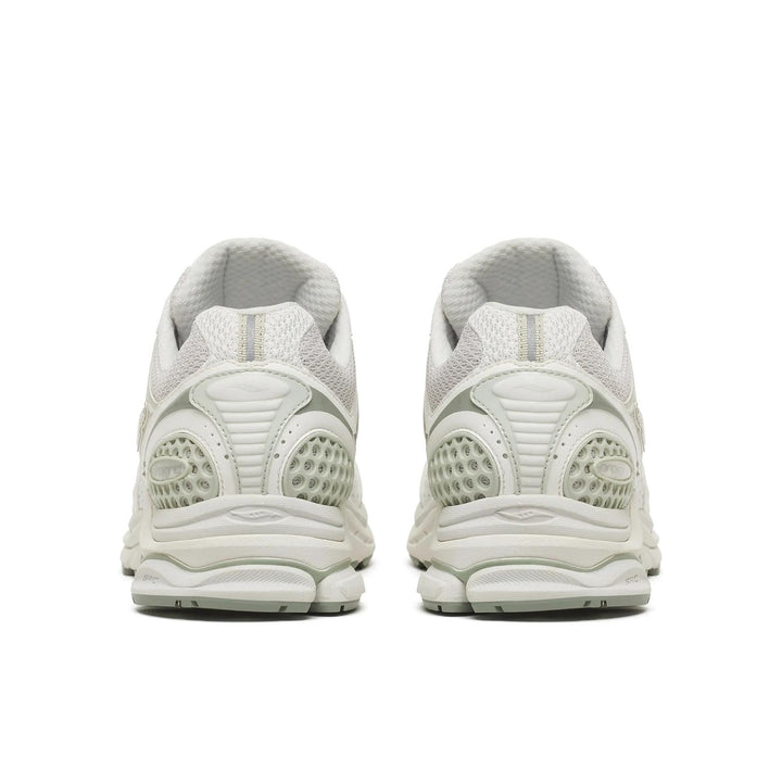 SAUCONY PROGRID TRIUMPH 4 FABRICATED FUTURE IVORY CELADON