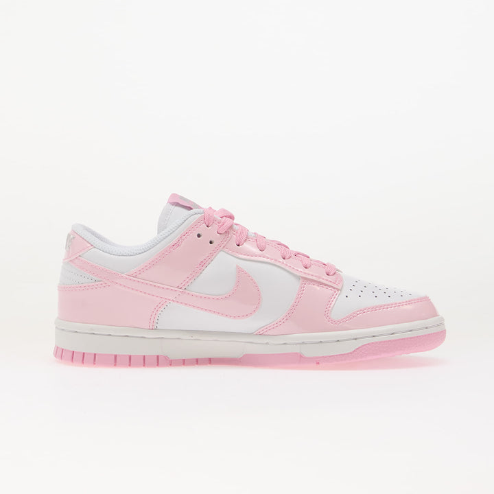 NIKE DUNK LOW SE WHITE/ PINK RISE-WHITE-METALLIC SILVER