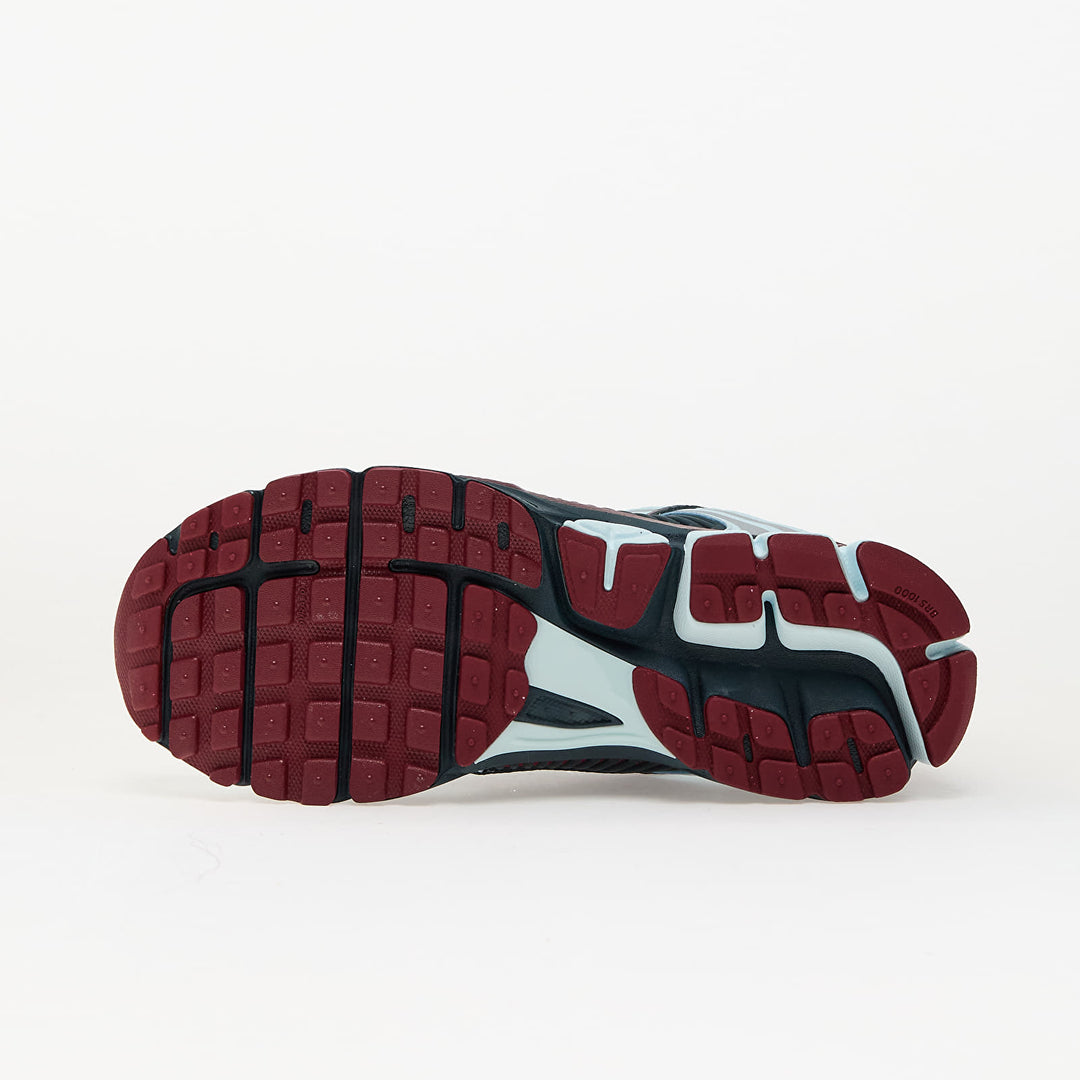 NIKE W ZOOM VOMERO 5 ARMORY NAVY/ TEAM RED-GLACIER BLUE