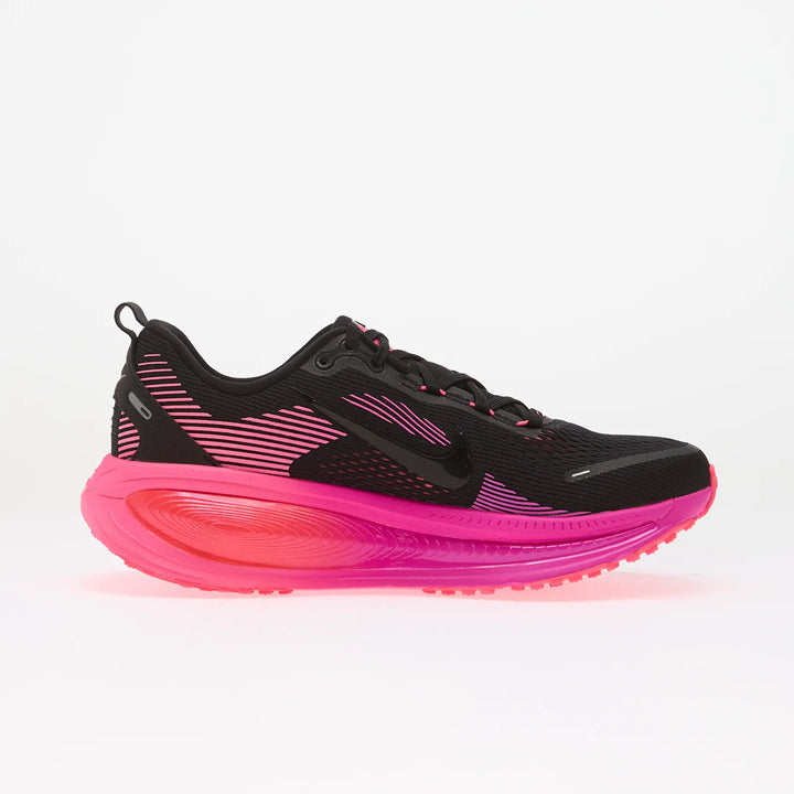 NIKE VOMERO 18 BLACK/ BLACK-HYPER PINK-LASER CRIMSON