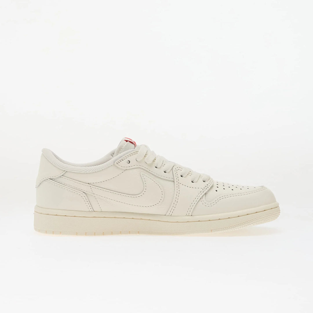 AIR JORDAN 1 RETRO LOW SAIL/ SAIL-UNIVERSITY RED