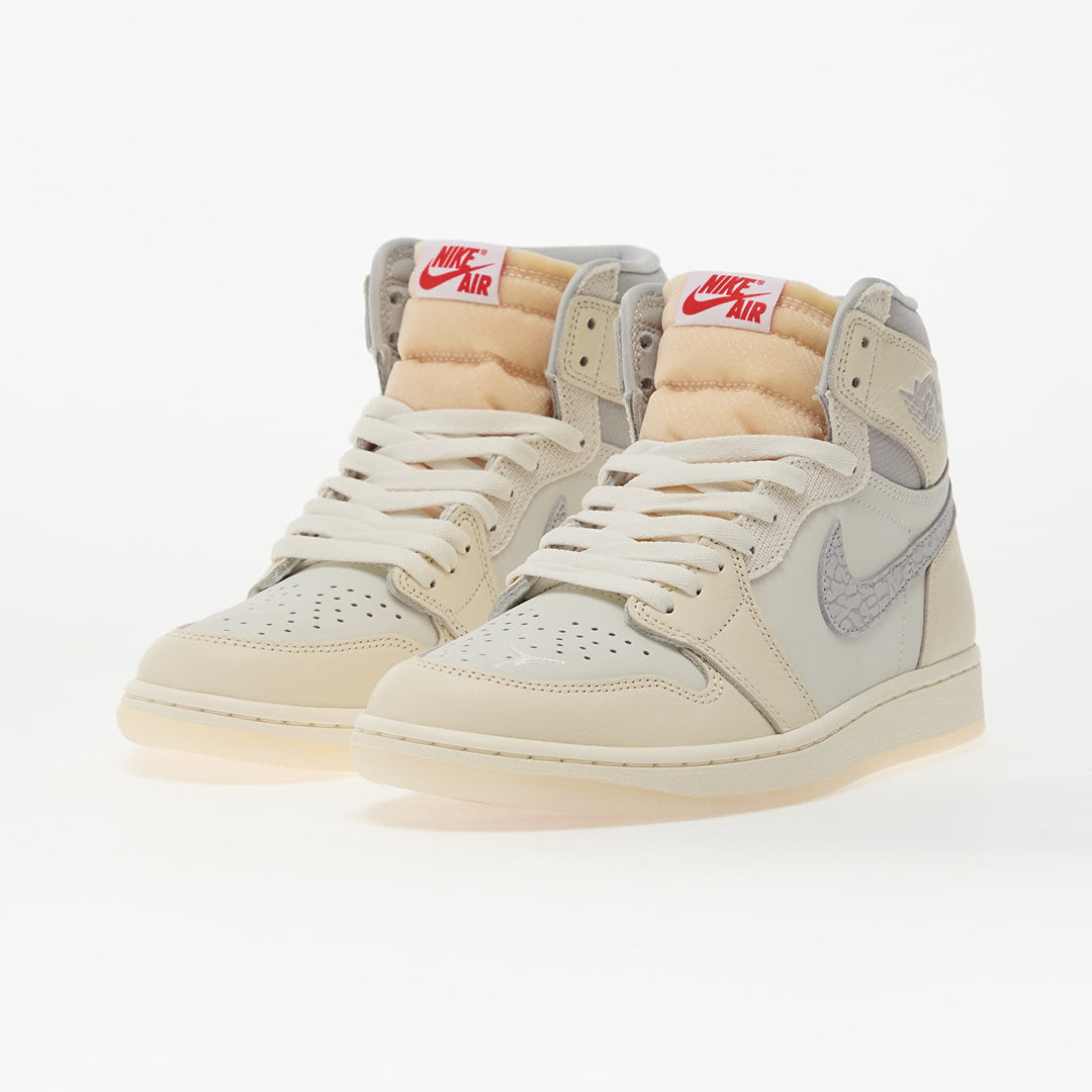 AIR JORDAN 1 RETRO HIGH OG "SAIL UNIVERSITY RED" SAIL/ UNIVERSITY RED-PALE IVORY