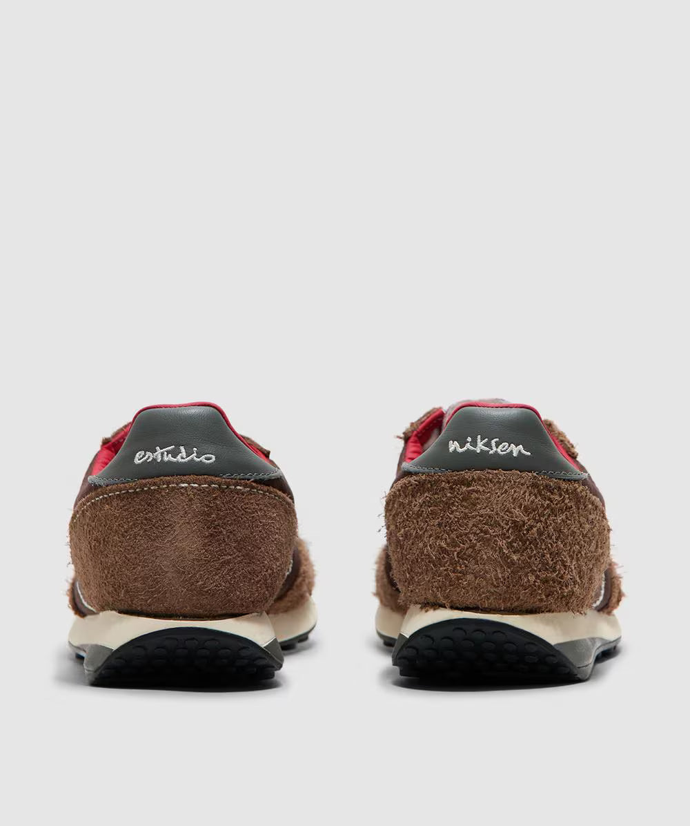 SAUCONY X ESTUDIO NIKSEN TRAINER 80 BROWN