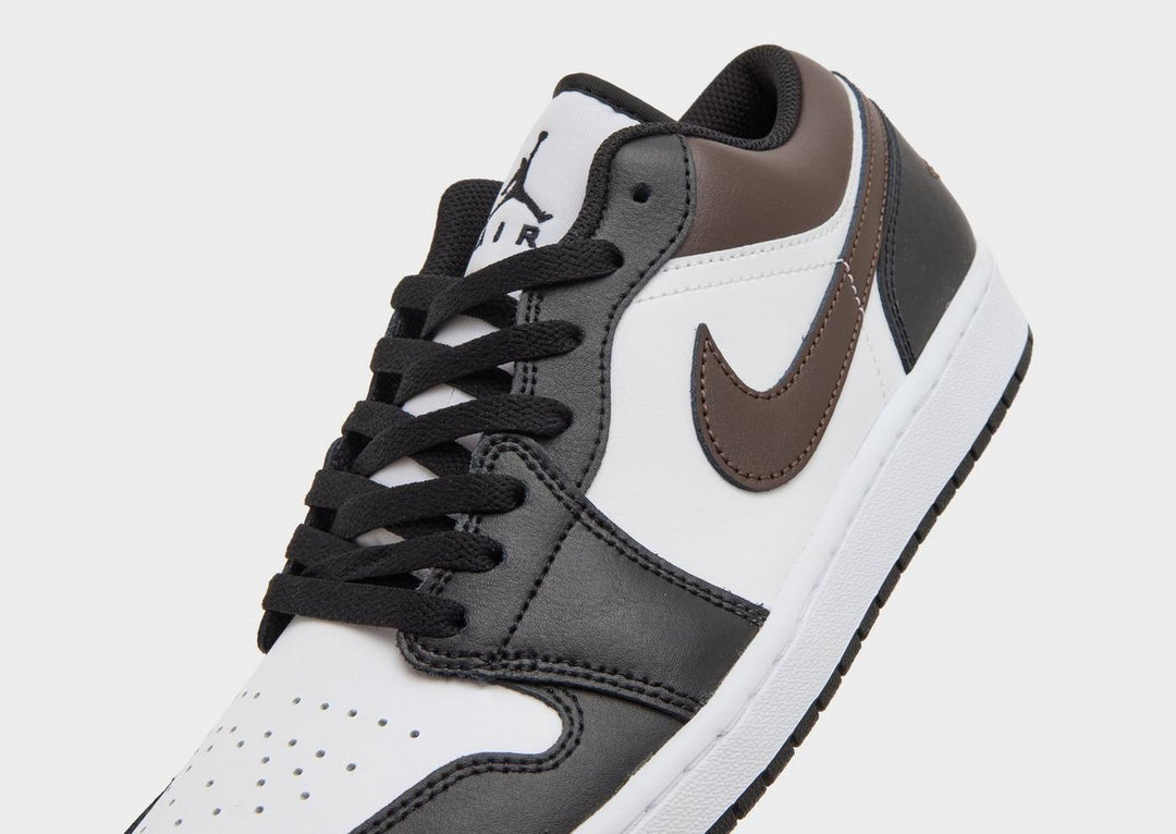 JORDAN AIR 1 LOW WHITE BLACK