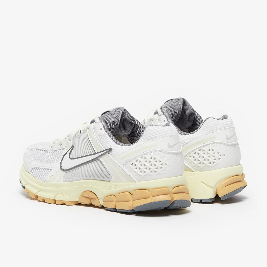 NIKE ZOOM VOMERO 5 SUMMIT WHITE PURE PLATINUM