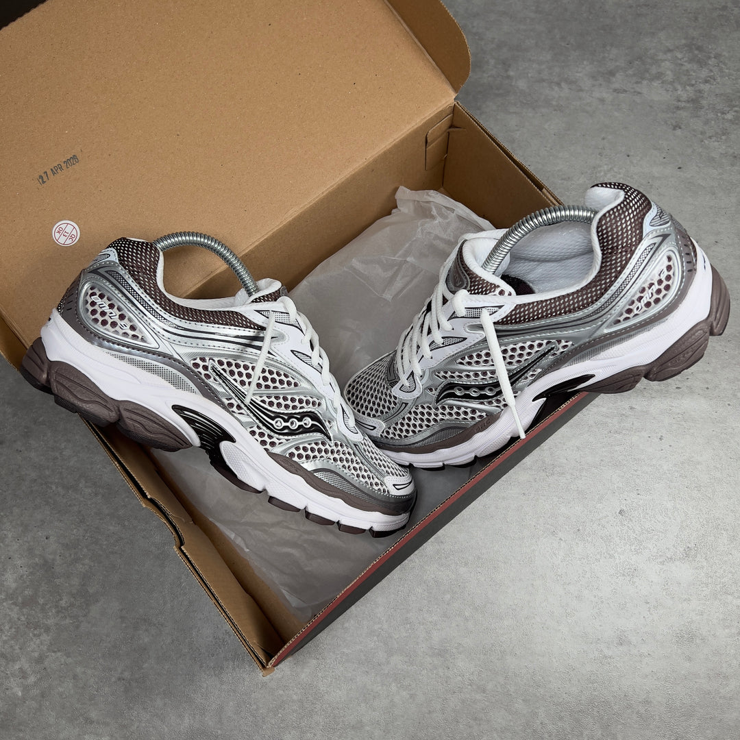 SAUCONY PROGRID OMNI 9 OG WHITE BROWN